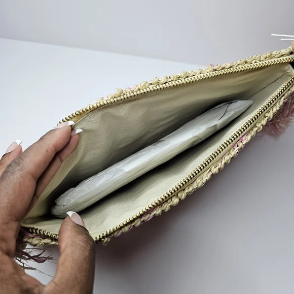 Poolside Clutch Natural/Pink Checkered Fringe Clutch Straw NWT Upcycled Organic - Picture 11 of 13